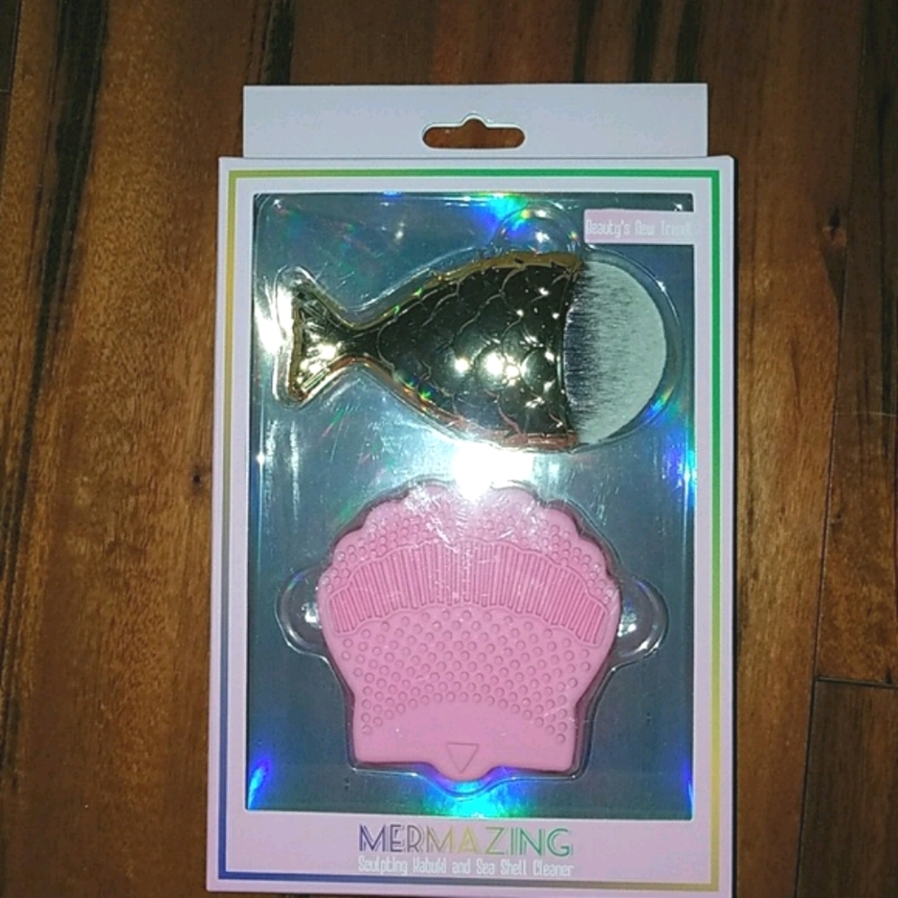 Mermaid Tail Sculpting Brush and Cleaner Pink NEW